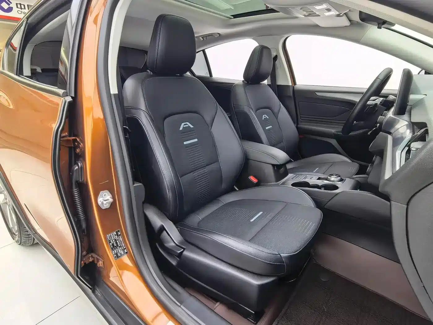 Ford Focus Active 2020 EcoBoost 180 Automatic Trend Edition — миниатюра 12
