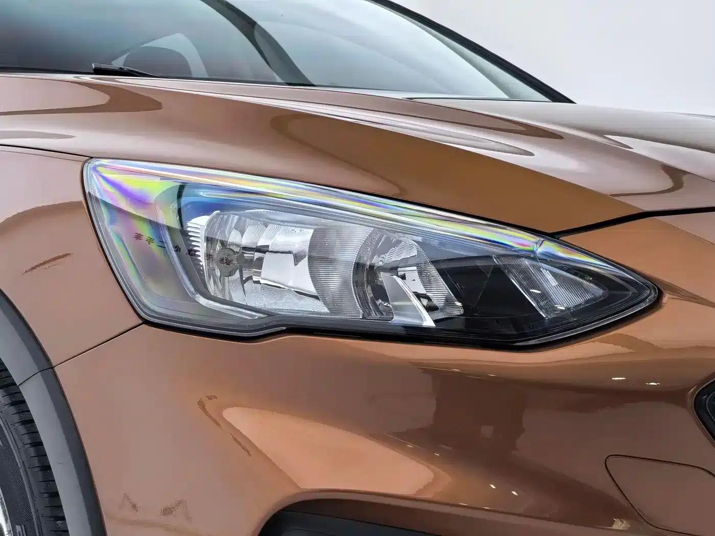 Ford Focus Active 2020 EcoBoost 180 Automatic Trend Edition — миниатюра 4