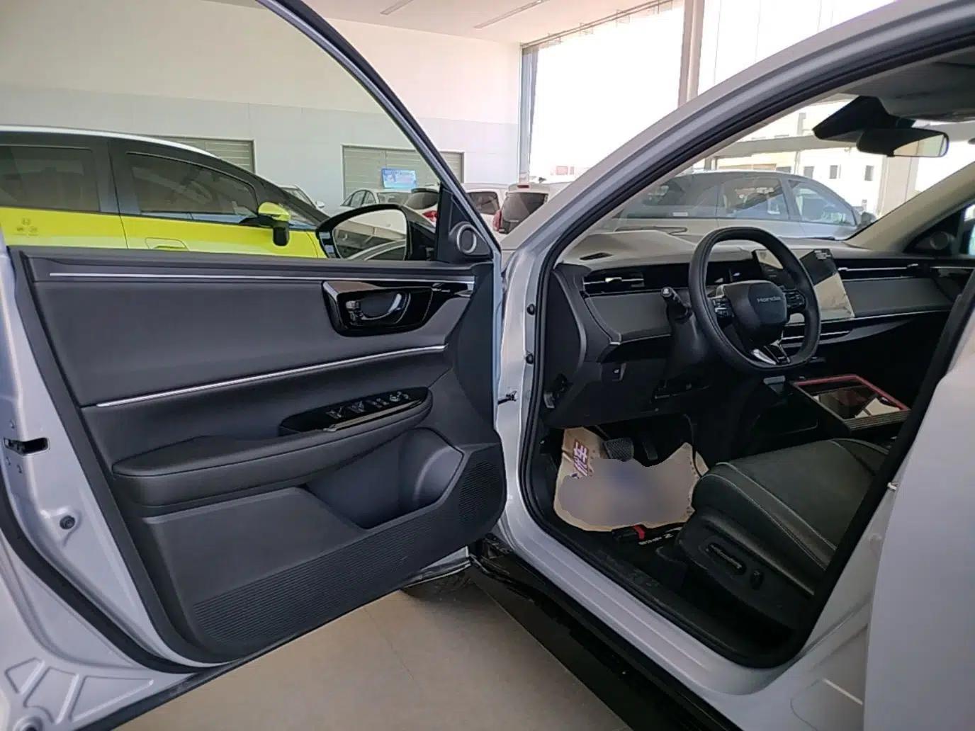 Honda e:NP2 2024 Advanced Edition — миниатюра 19