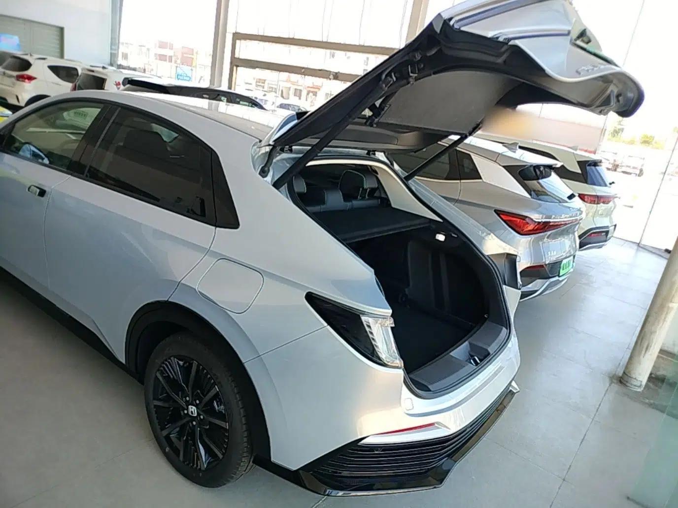 Honda e:NP2 2024 Advanced Edition — миниатюра 22