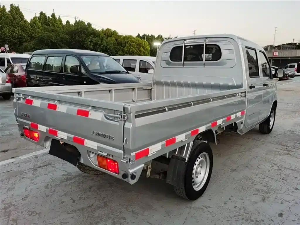 Wuling Rongguang New Card 2019 Model 1.8L Double Cab National VI Emission Standard LJ479Q6 — миниатюра 7