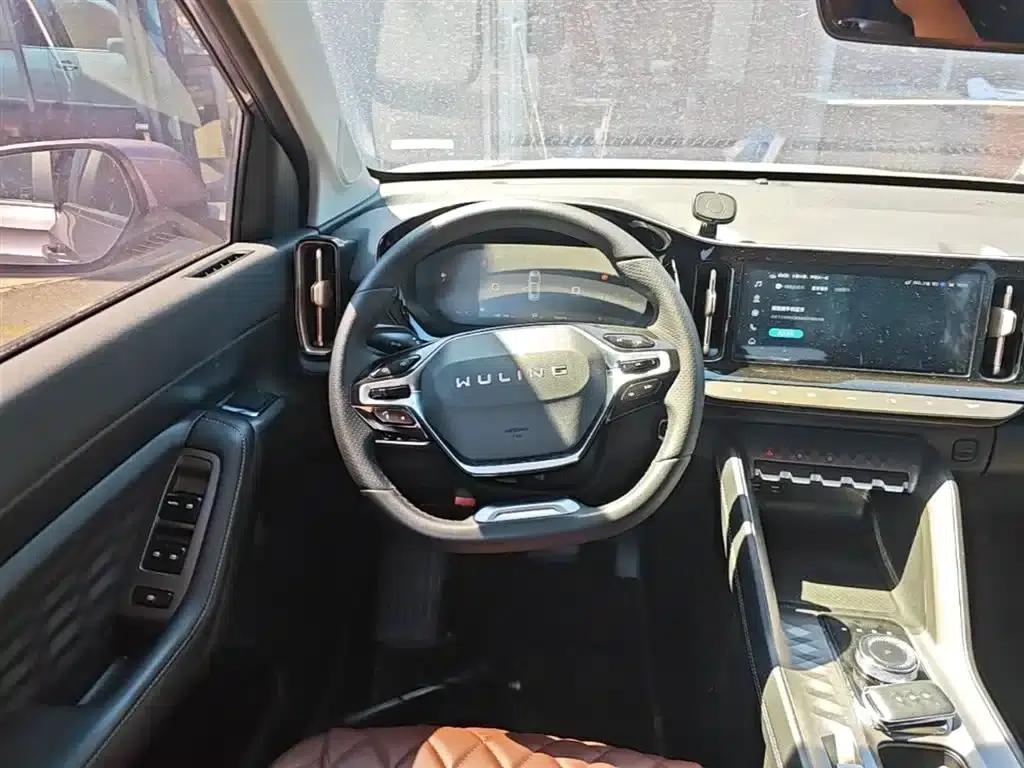 Wuling Xingyun 2023 2.0L DHT Standard Edition — миниатюра 11