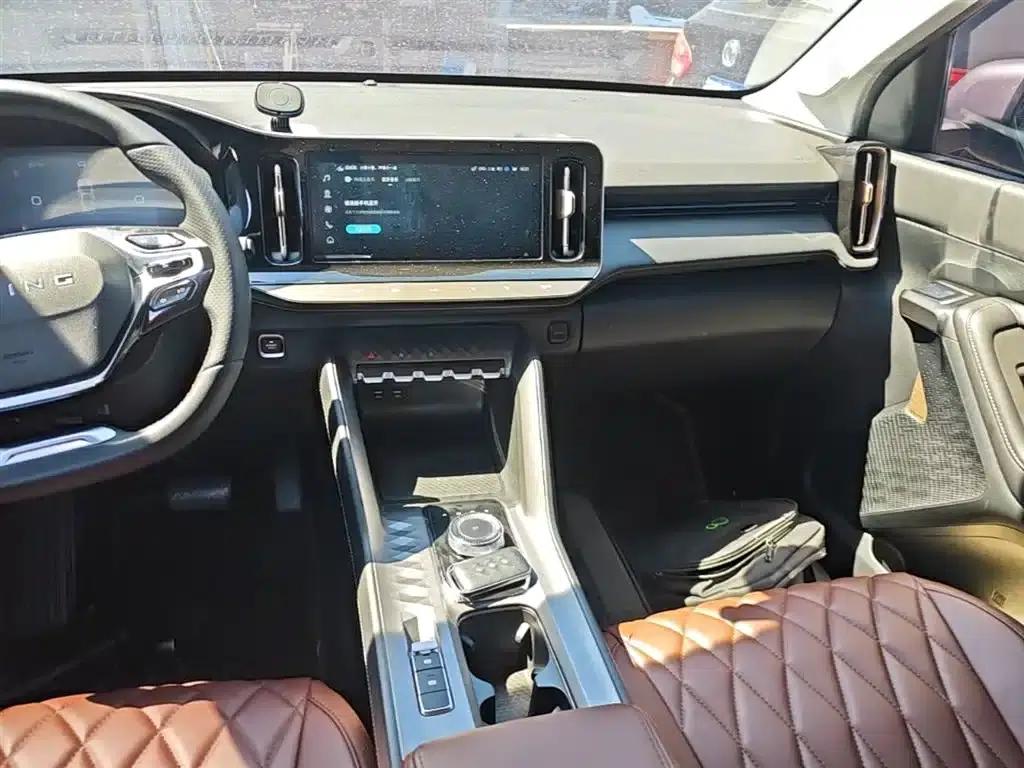 Wuling Xingyun 2023 2.0L DHT Standard Edition — миниатюра 13