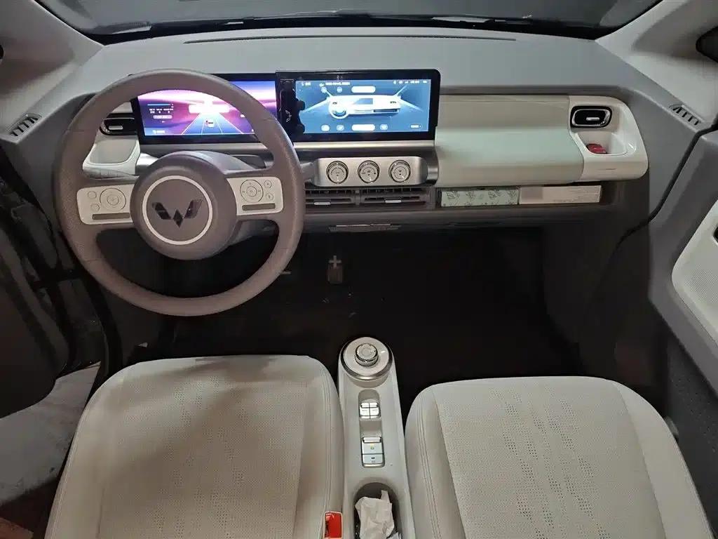 Wuling Air ev Clear Sky 2023 Model, Four-Seat - Advanced Edition — миниатюра 13