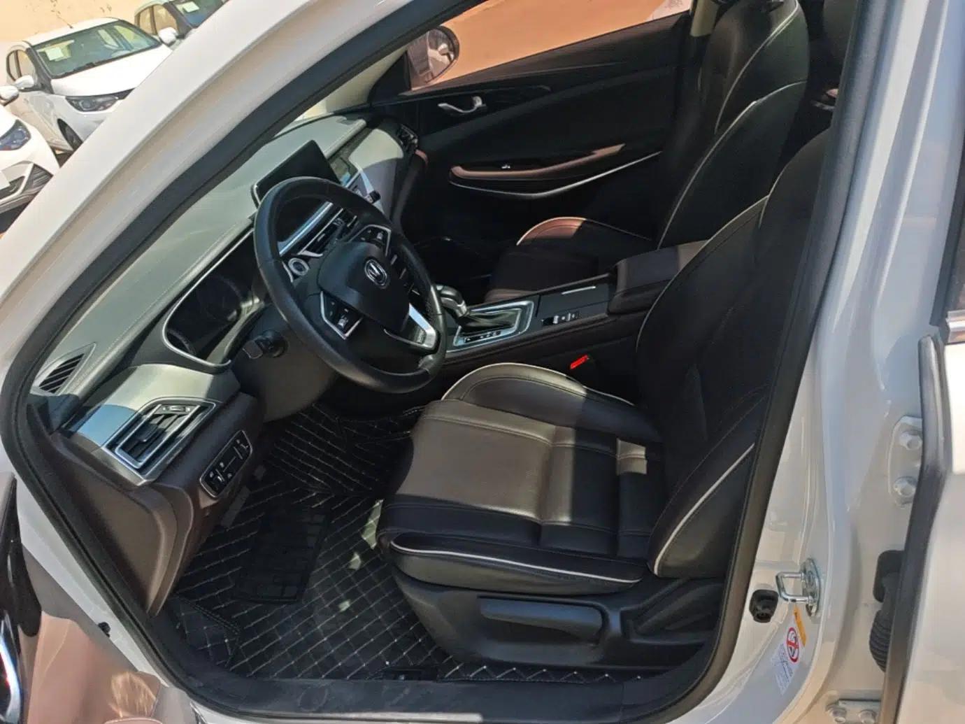 CHANGAN Raeton CC 2018 1.5T Automatic Haoya Model Guangmang Edition China V Standard — миниатюра 18