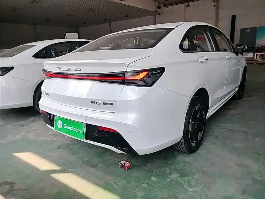 Beijing EU5 PLUS 2023 R600 Premium Edition — миниатюра 6