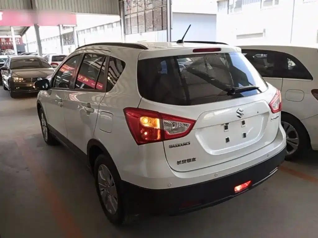 2014 Vitara 1.6L Manual 2WD Entry-level — миниатюра 5