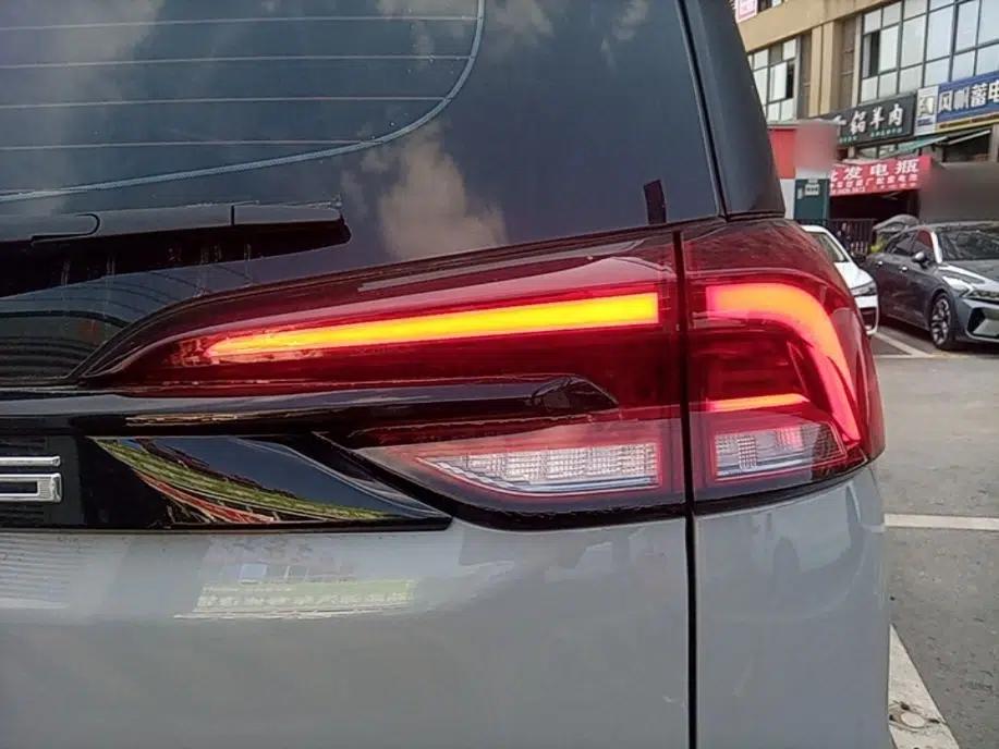 SAIC MAXUS G50 PHEV 2025 Leading Edition — миниатюра 8