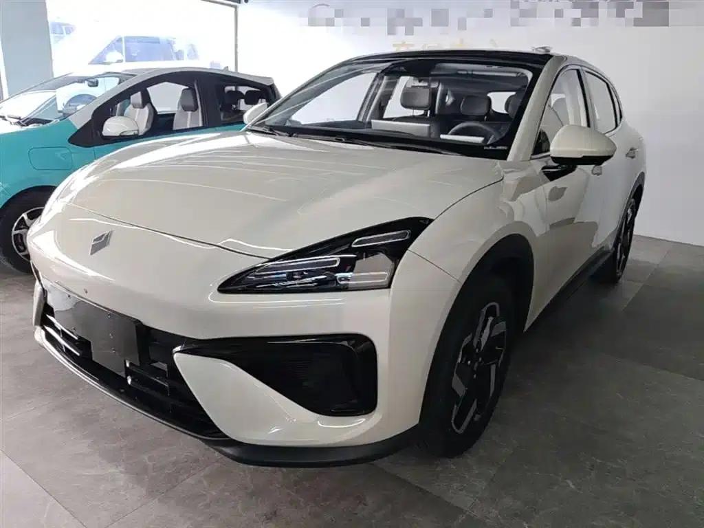 Baojun Yunhai 2026 140km/h Plug-in Hybrid Standard Edition — миниатюра 1