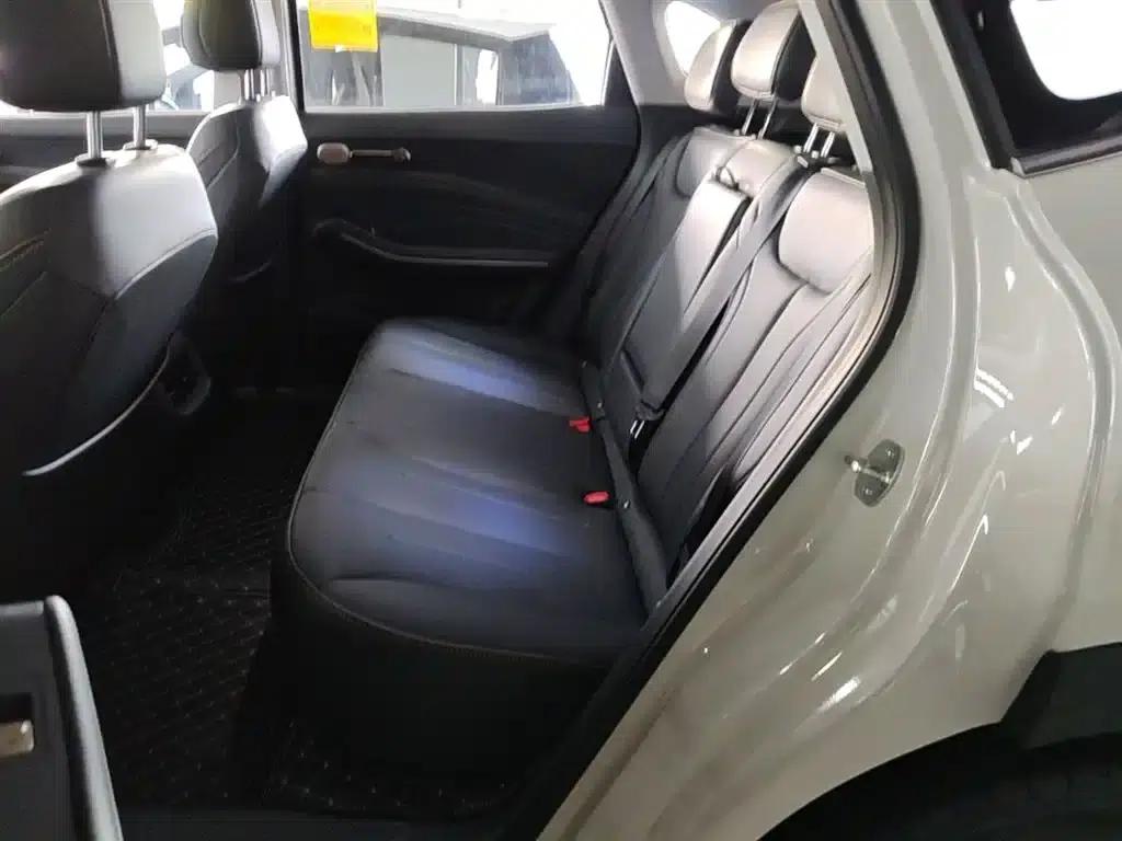 Baojun Yunhai 2026 140km/h Plug-in Hybrid Standard Edition — миниатюра 17