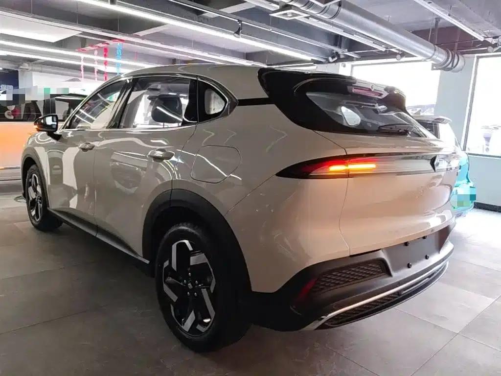 Baojun Yunhai 2026 140km/h Plug-in Hybrid Standard Edition — миниатюра 5