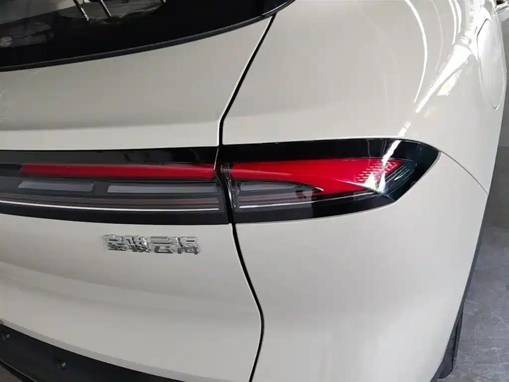 Baojun Yunhai 2026 140km/h Plug-in Hybrid Standard Edition — миниатюра 8
