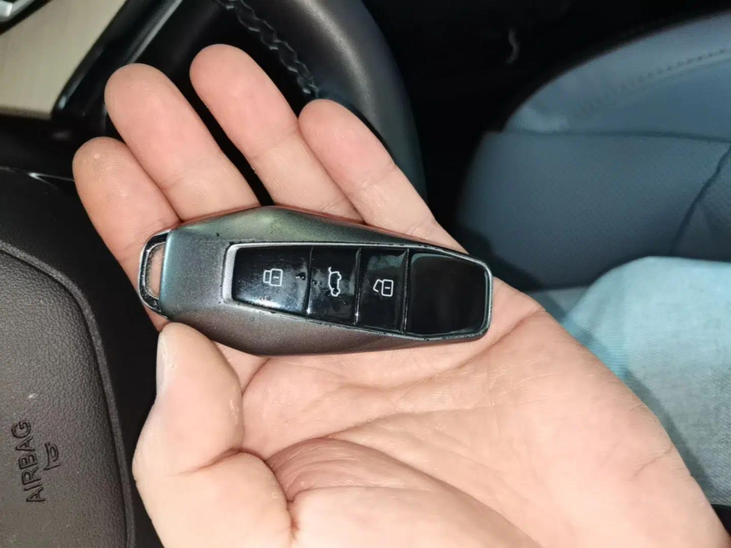 Chery New Energy eQ7 2024 512 km Self-Drive Version — миниатюра 12
