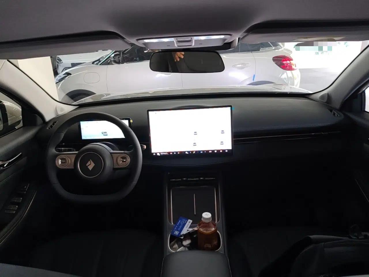 Baojun Yunhai 2026 Model 140km Plug-in Hybrid Standard Edition — миниатюра 13
