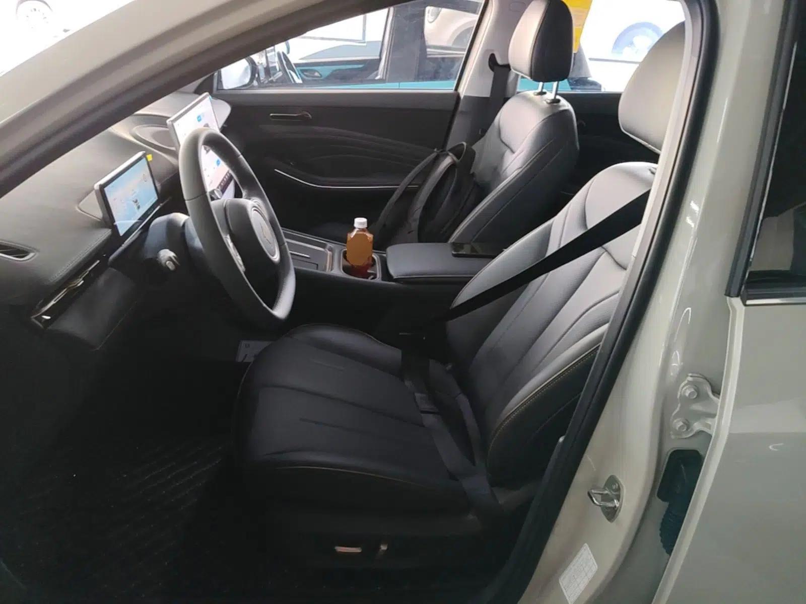 Baojun Yunhai 2026 Model 140km Plug-in Hybrid Standard Edition — миниатюра 18