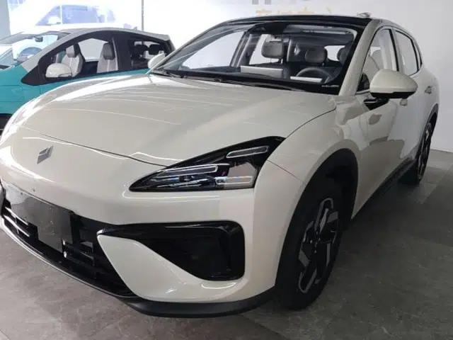 Baojun Yunhai 2026 Model 140km Plug-in Hybrid Standard Edition