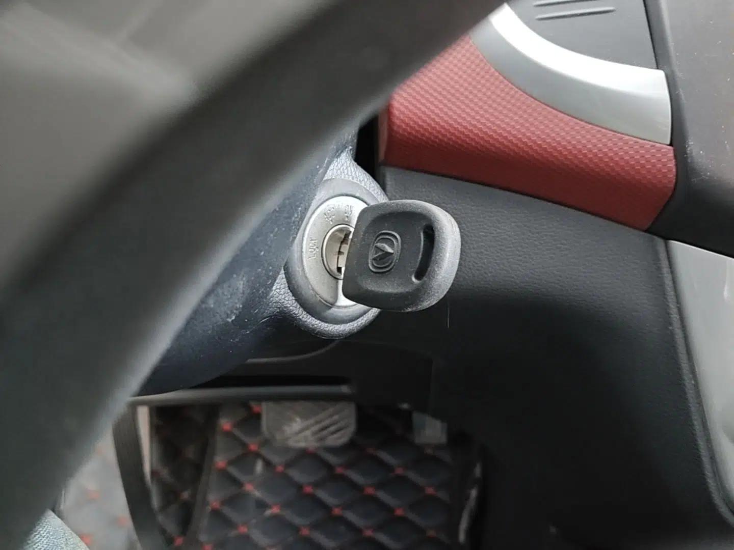 CHANGAN Benni 2015 1.4L IMT Prestige Model China V Standard — миниатюра 12