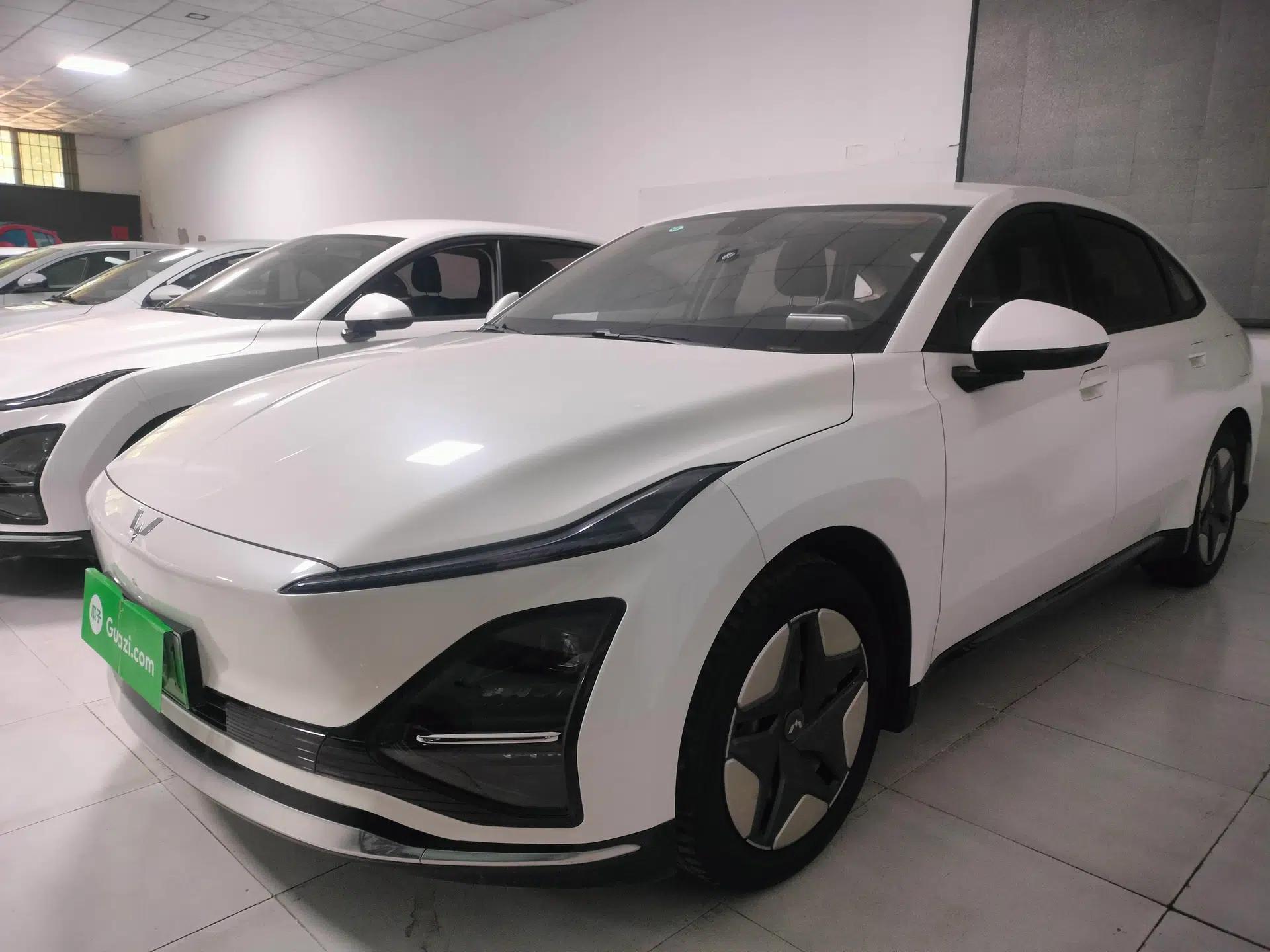 Wuling E5 2024 410 km Standard Version — миниатюра 1