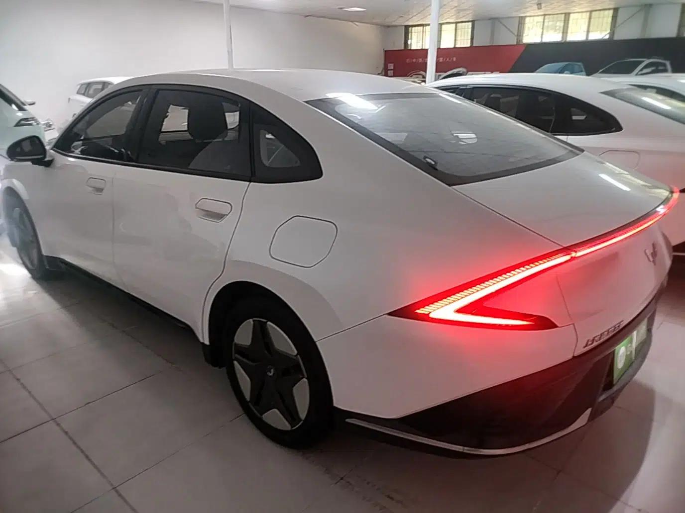 Wuling E5 2024 410 km Standard Version — миниатюра 4
