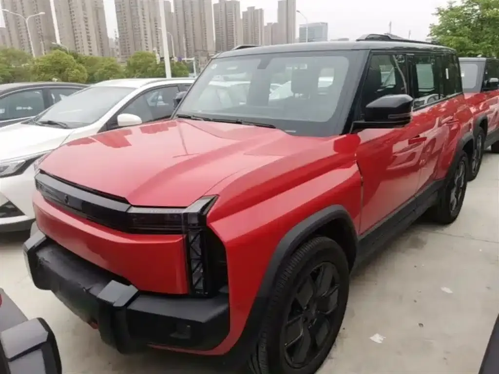 iCAR 03T 2024 Model 501km Four-Wheel Drive Long Range Version — миниатюра 2