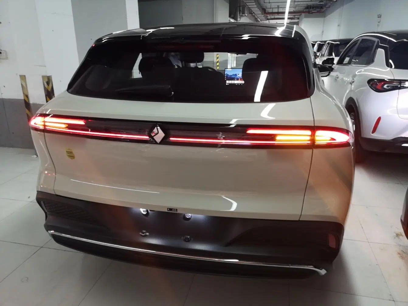 Baojun Yunhai 2026 Model 140km Plug-in Hybrid Standard Edition — миниатюра 3