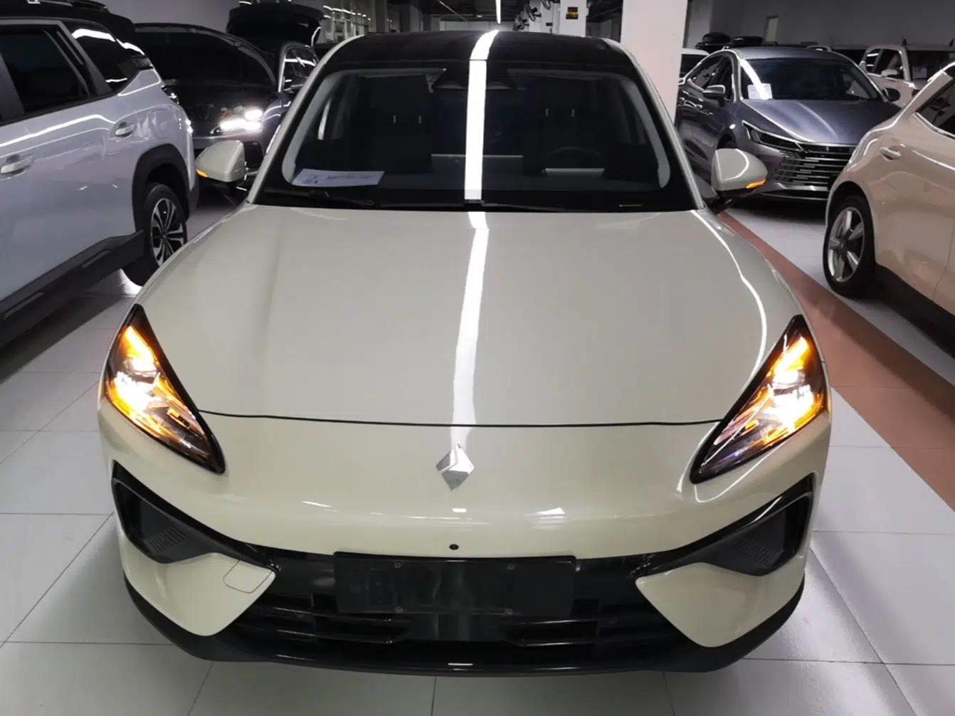 Baojun Yunhai 2024 140km Plug-in Hybrid Version — миниатюра 2