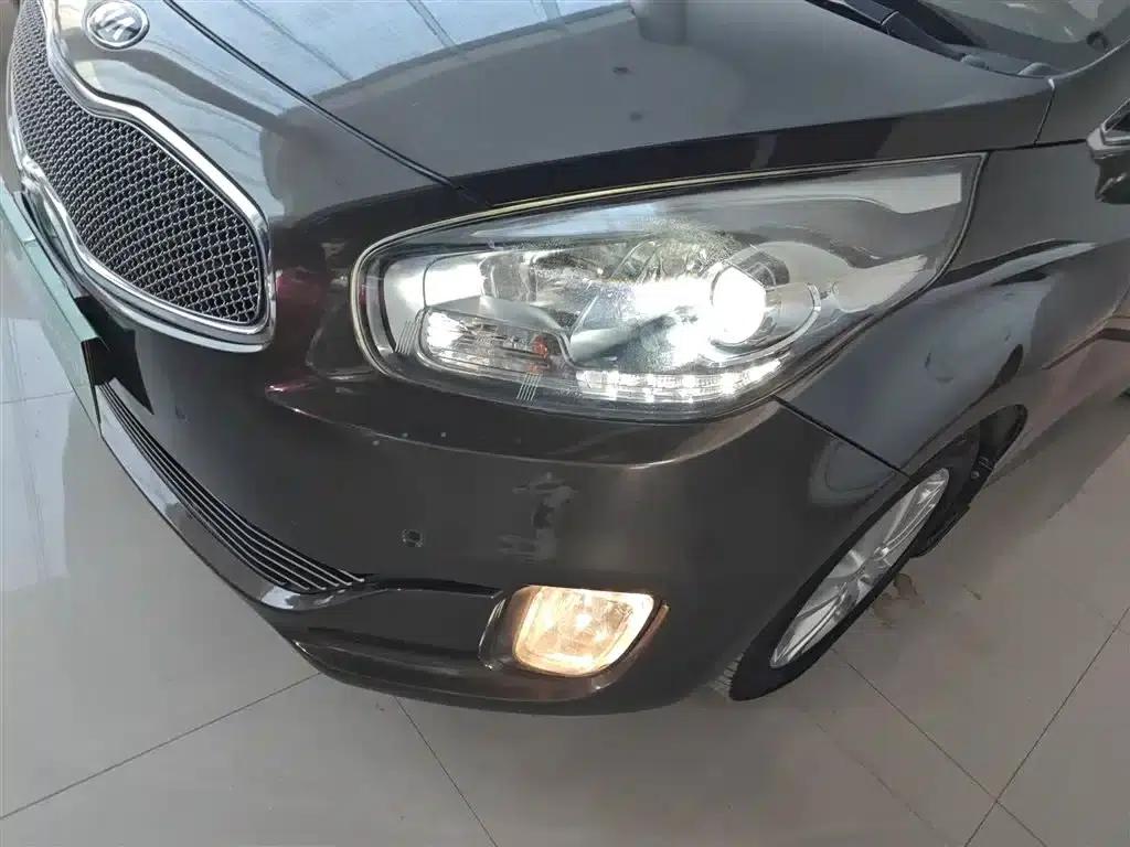 Carens 2013 2.0L 7-seater Automatic Deluxe Edition (National IV Emission Standard) — миниатюра 19
