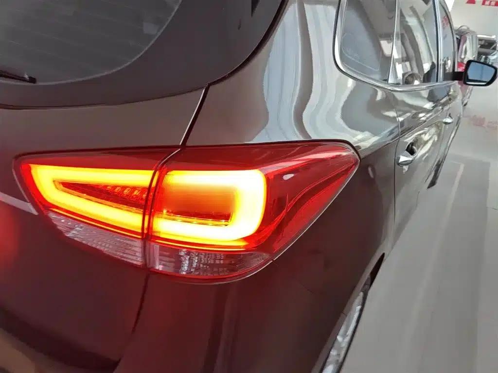 Carens 2013 2.0L 7-seater Automatic Deluxe Edition (National IV Emission Standard) — миниатюра 24