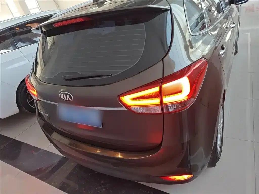 Carens 2013 2.0L 7-seater Automatic Deluxe Edition (National IV Emission Standard) — миниатюра 5