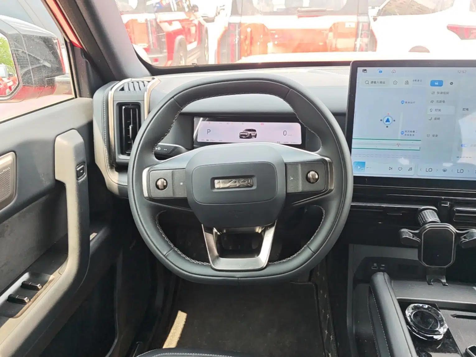 iCAR 03T 2024 501km Four-wheel Drive Long-Range Version — миниатюра 14