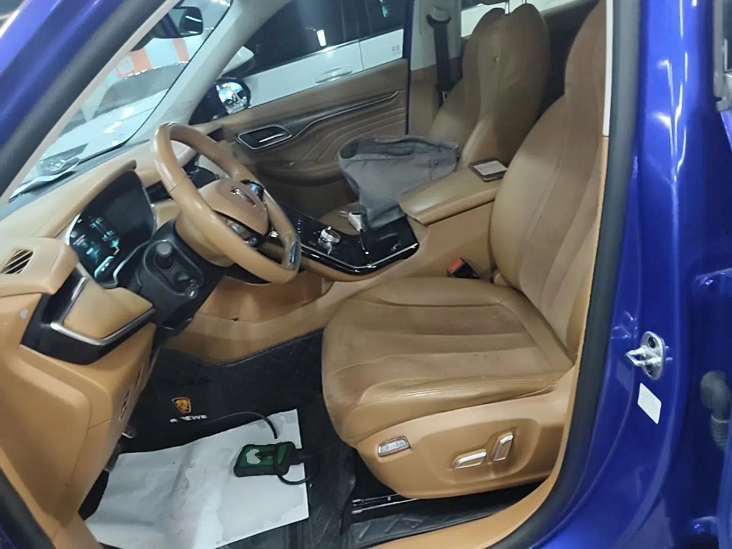 Roewe MARVEL X 2018 All-Wheel-Drive Model — миниатюра 17