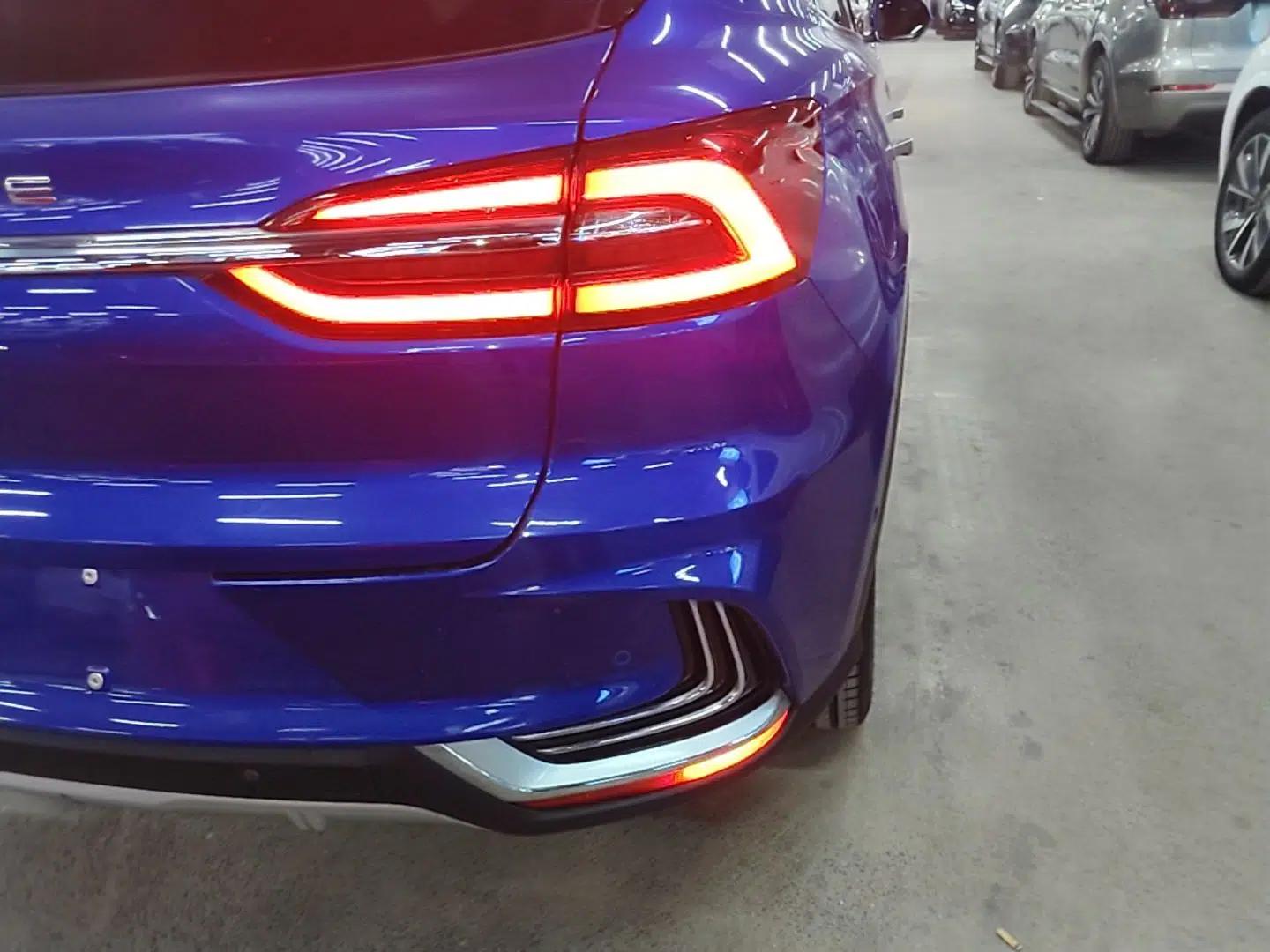 Roewe MARVEL X 2018 All-Wheel-Drive Model — миниатюра 8