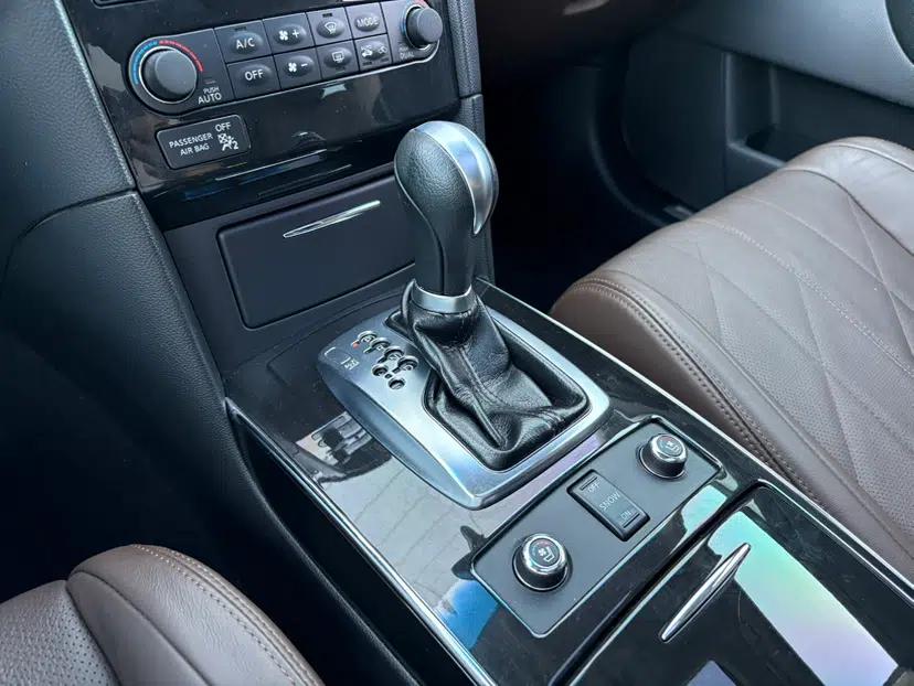 Infiniti QX70 2013 3.7L Supreme Edition — миниатюра 14