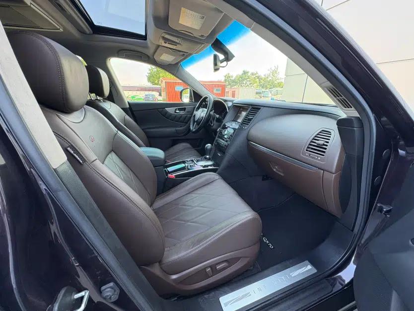 Infiniti QX70 2013 3.7L Supreme Edition — миниатюра 9