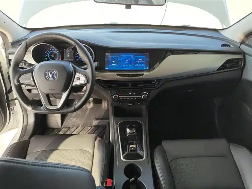 Changan Eado New Energy 2022 EV460 Smart Ride-Hailing Edition (Lithium Iron Phosphate) — миниатюра 9