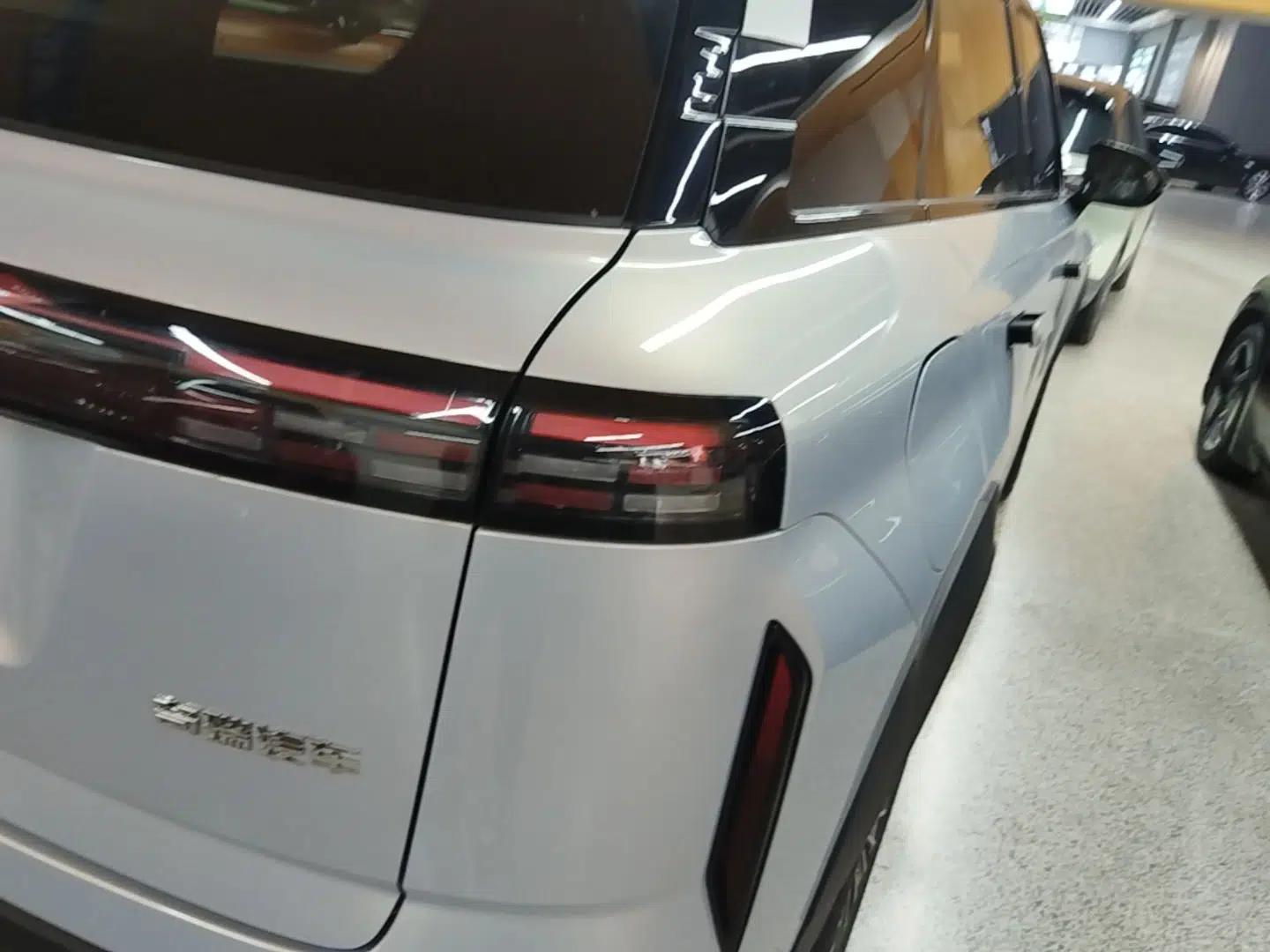 Chery Tiggo 7 C-DM 2025 1.5T 120KM Edition — миниатюра 7