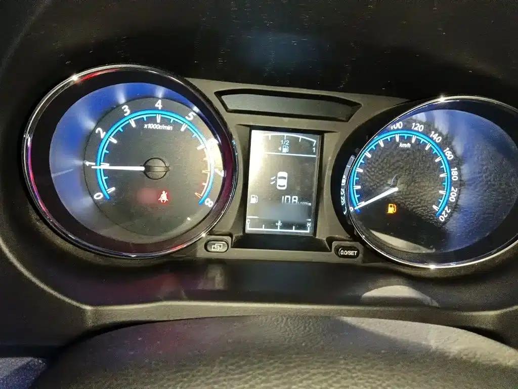 Fengxing F600 2016 Model F600L 2.0L Premium Edition — миниатюра 4