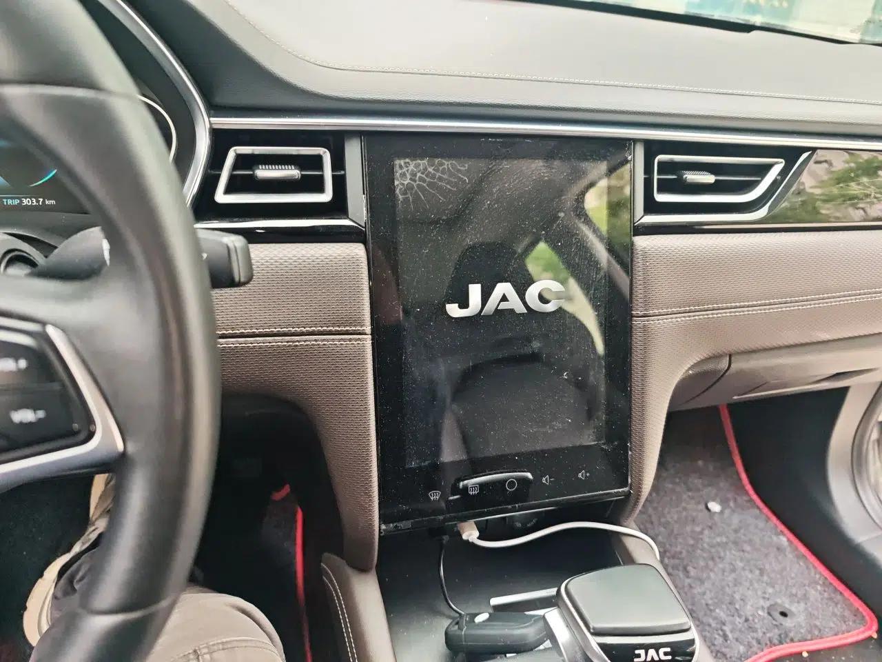 JAC Group J7 2020 1.5T CVT Superior Trim — миниатюра 12