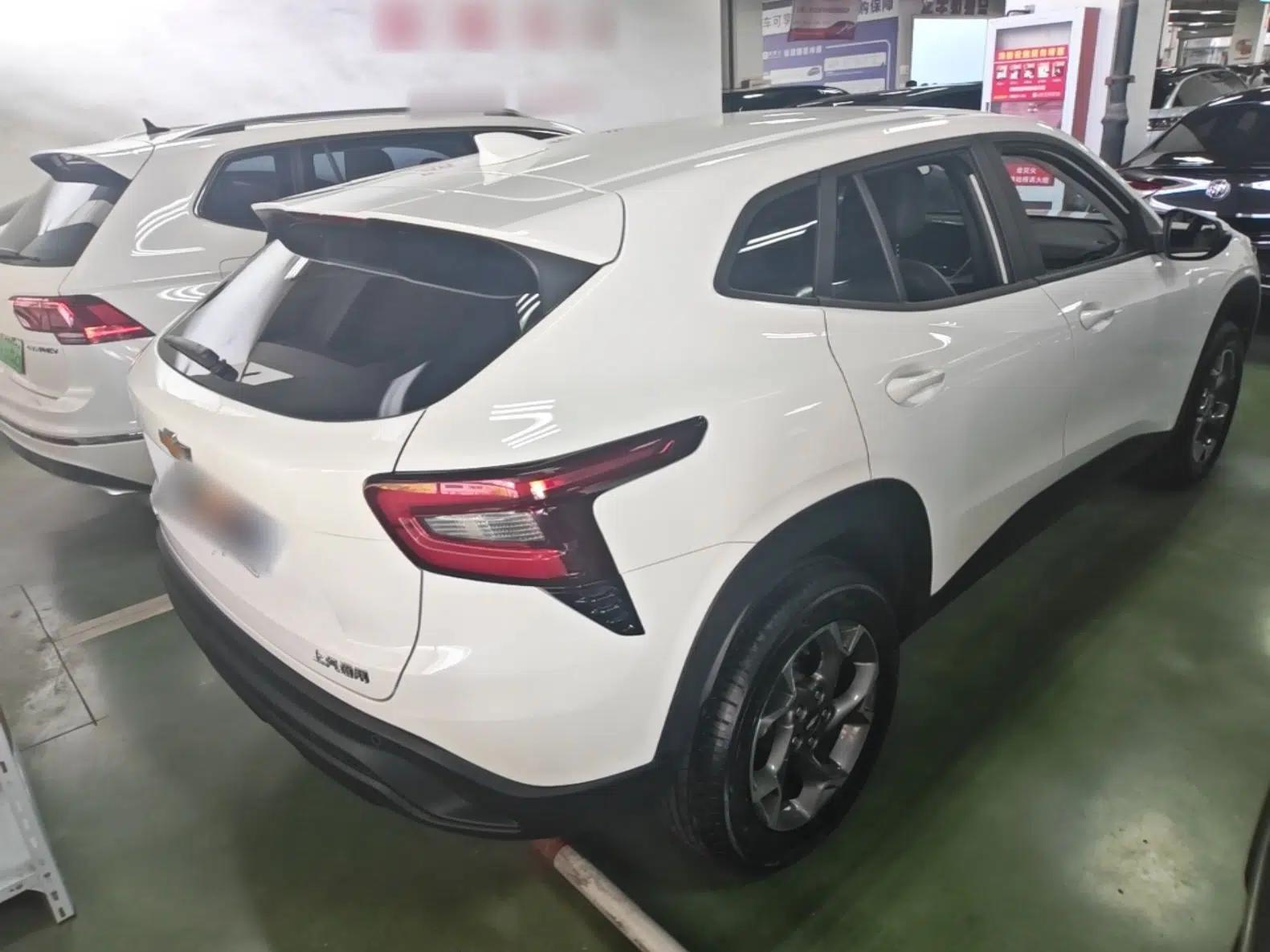 Chevrolet Seeker 2022 1.5T CVT Trend-Setting Edition — миниатюра 6