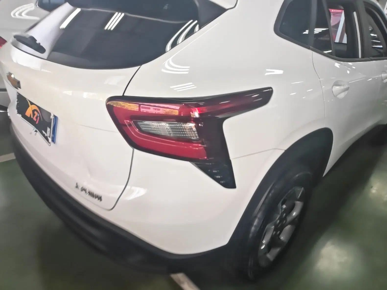Chevrolet Seeker 2022 1.5T CVT Trend-Setting Edition — миниатюра 7