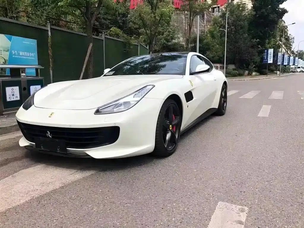 2017 GTC4Lusso 3.9T V8 — миниатюра 1
