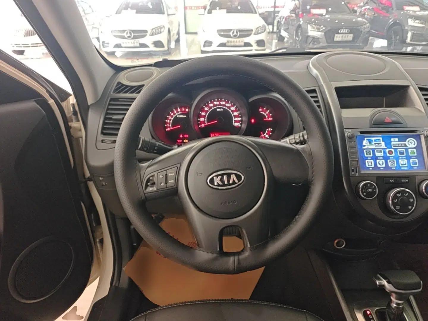 Kia Soul 2013 1.6L AT GL — миниатюра 14