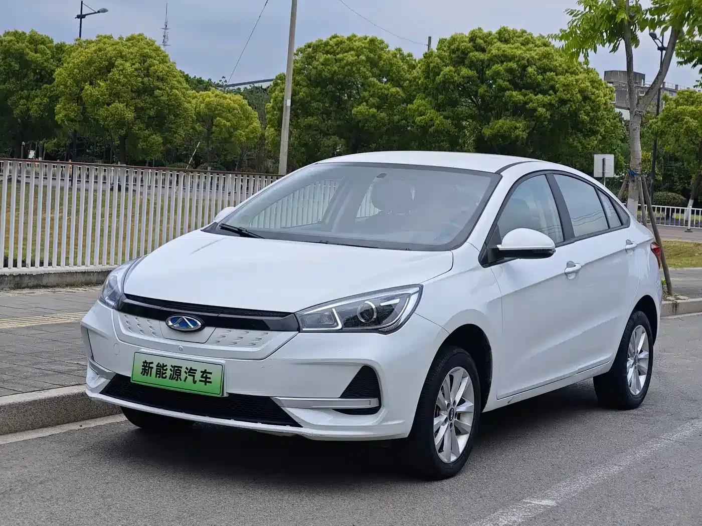 Chery Arrizo e 2024 Model 405km Travel Edition — миниатюра 1