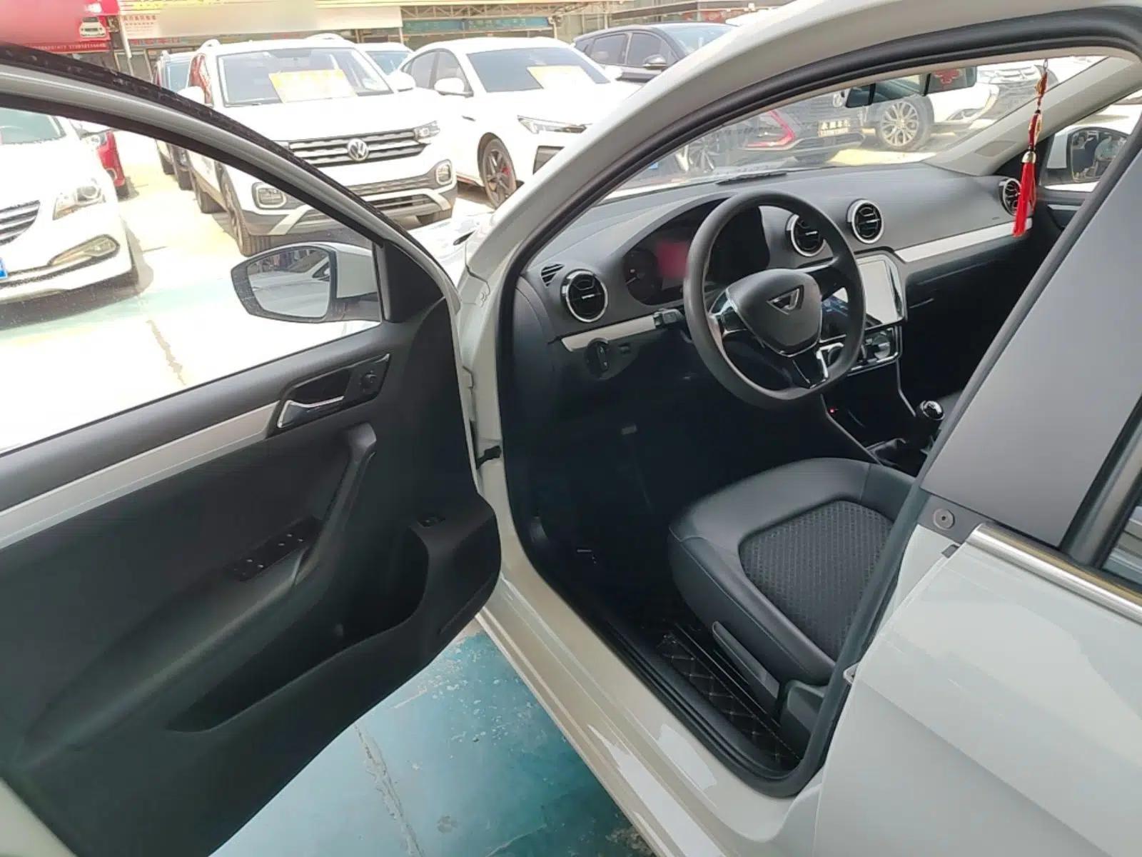 Jetta VA3 2021 1.5L Manual Enjoyment Edition — миниатюра 19