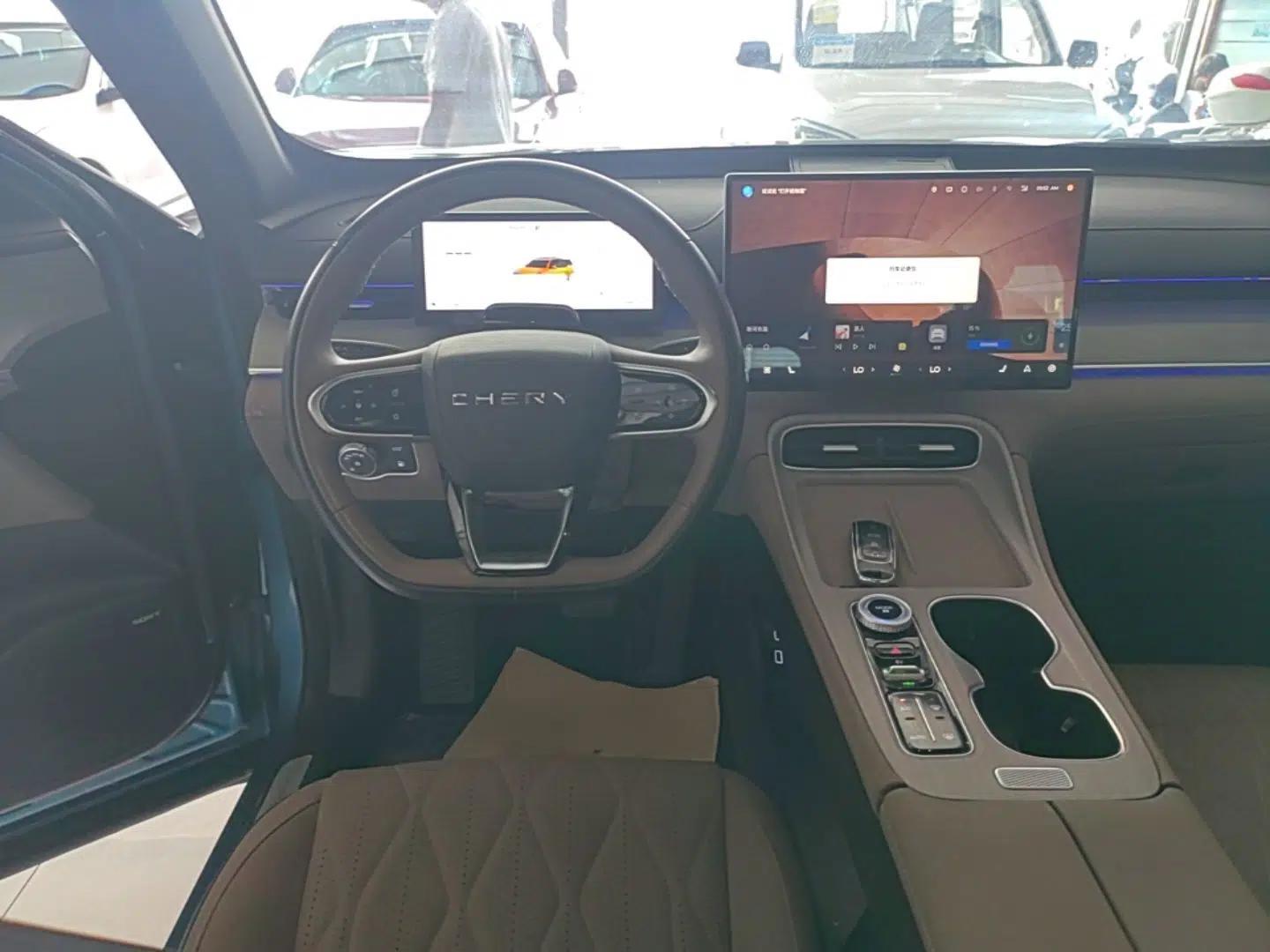 Chery Tiggo 8 PLUS C-DM 2025 1.5T 116 km Prestige Version 5 Seats — миниатюра 14