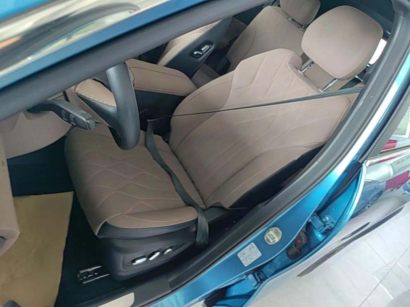 Chery Tiggo 8 PLUS C-DM 2025 1.5T 116 km Prestige Version 5 Seats — миниатюра 18