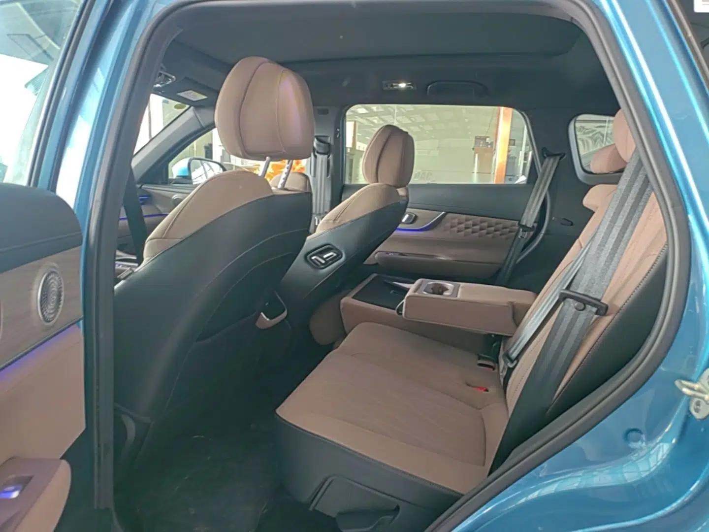 Chery Tiggo 8 PLUS C-DM 2025 1.5T 116 km Prestige Version 5 Seats — миниатюра 20