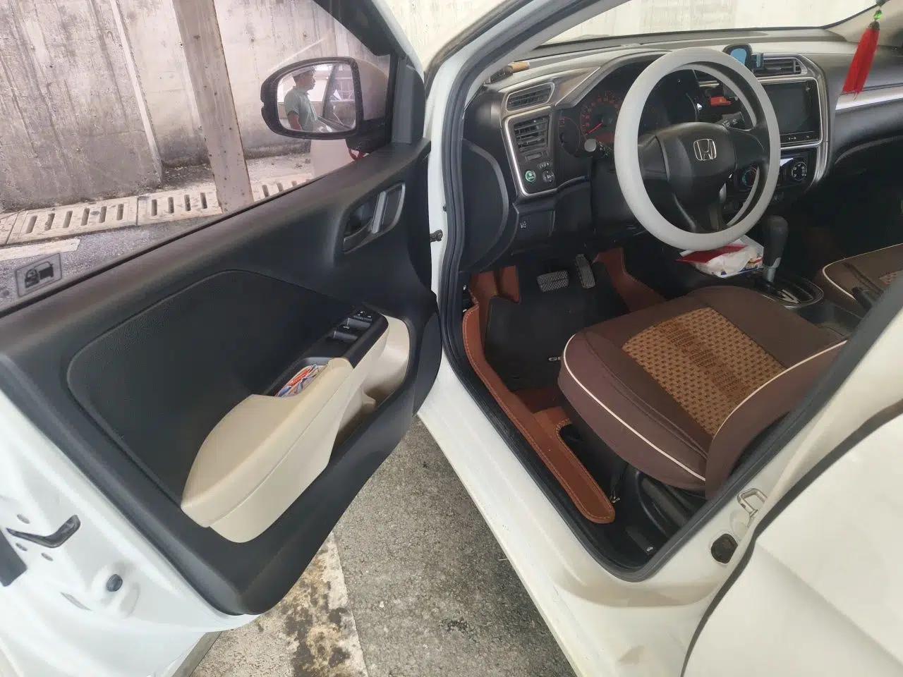 Honda Greiz 2016 1.5L CVT Classic Edition — миниатюра 17