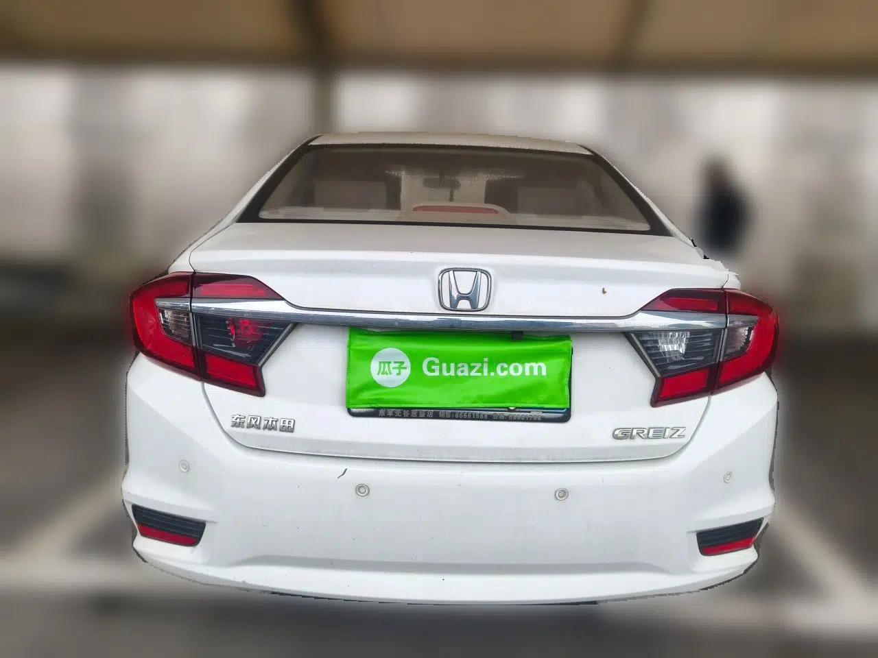 Honda Greiz 2016 1.5L CVT Classic Edition — миниатюра 5