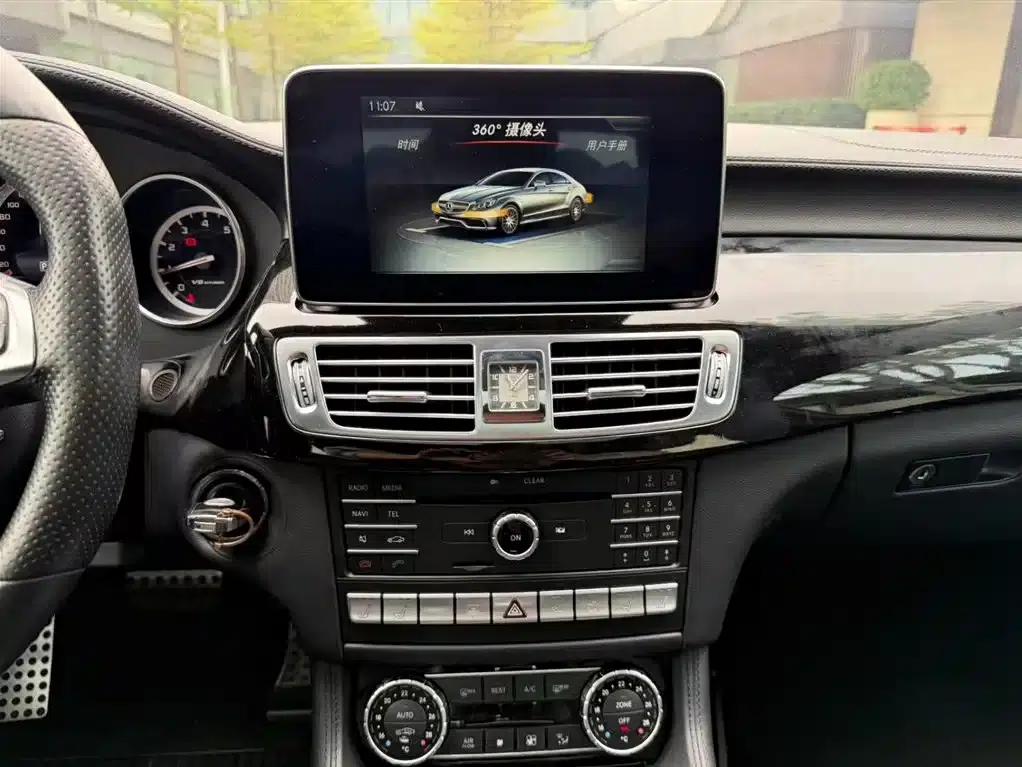 2015 Mercedes-Benz CLS AMG 63 4MATIC — миниатюра 8